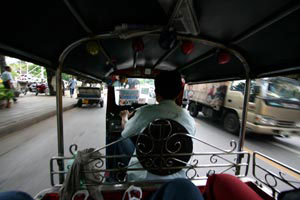 Video: un giro in Tuk Tuk a Bangkok